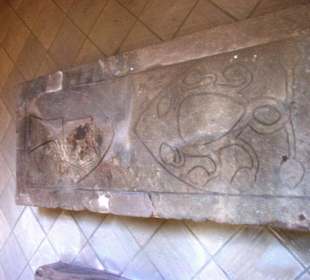 Fränkischer Adel Grabsteinplatten