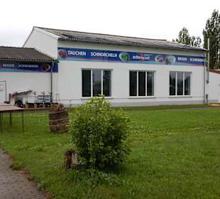 Tauchcenter mit Indoor Tauchbecken