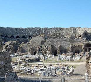 Side Theater