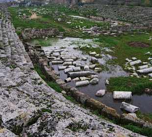 Lyra - Ausgrabungsstätte Perge
