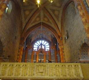 Blick auf die Empore mit Orgel