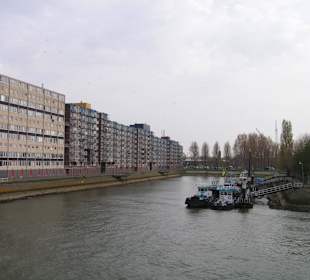 ... eine Hafenrundfahrt, die ist lustig.