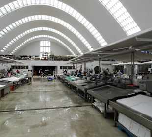 Blick in Fischabteilung der Markthalle