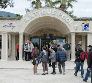 Eingang zum Antiquepool