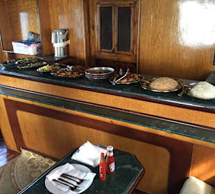 Mittag auf dem Boot