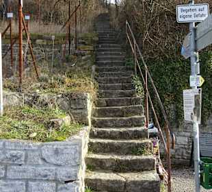 Treppe zum Aussichtspunkt Schönste Weinsicht Württ