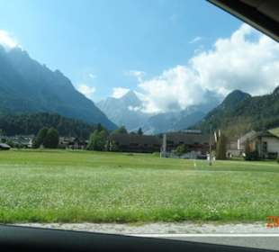 Okolica Krańskiej Gory widziana z okien samochodu