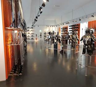 Rundgang durch die Rüstkammer des Landesmuseums