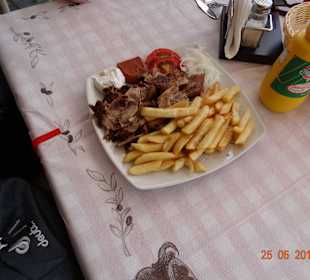 Alcano`s Gyros Teller