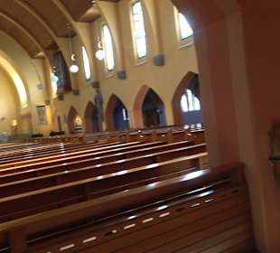 Kath. Pfarrkirche St. Petrus Canisius
