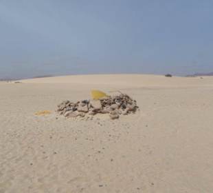 Dünenstrand, Windschutz (ca. 5 Autominuten vom Hotel)