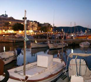 Hafen von Cala Bona