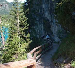 Wanderweg um den See