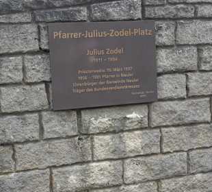 Pfarrer-Julius-Zodel-Platz