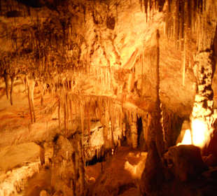Höhle