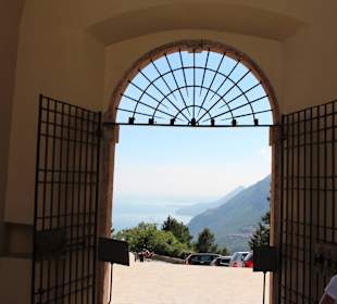 Blick aus der Kirche