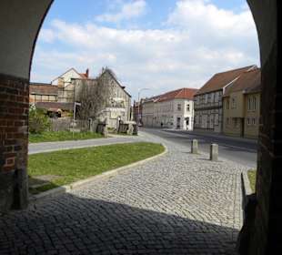 Torbogen Blick in die Stadt