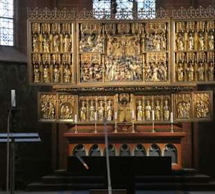 Im Kaiserdom St. Bartholomäus in Frankfurt