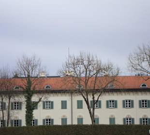 Schloß Possenhofen (von der Hauptstrasse aus)