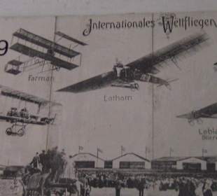 Flugzeughalle