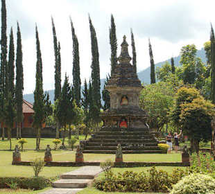 Buddhistischer Tempel auf der Anlage
