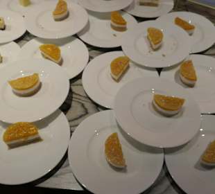 Abendessen vom Buffet beim jil Rooftop Drink&Dine