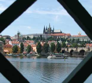 Vista del castello dal fiume