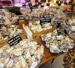 Rundgang durch den Feinkostladen El Botegher