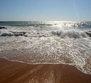 Meer hohe Wellen