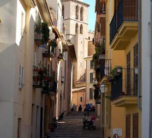 Gasse in der Altstadt von Palma de Mallorca