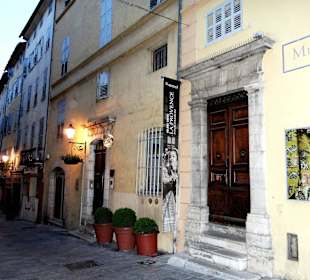 Музей костюма и украшений  Грасса