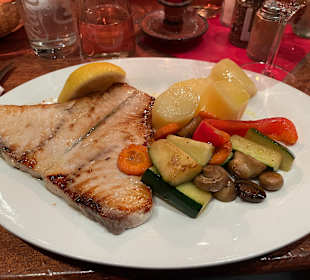 Schwertfisch mit Gemüse+Kartoffeln