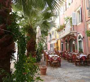 Romantische Idylle in Korfu Stadt