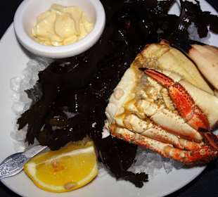 Halbe Krabbe mit Aioli als Vorspeise