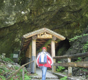 Eingang zur Lamprechtshöhle