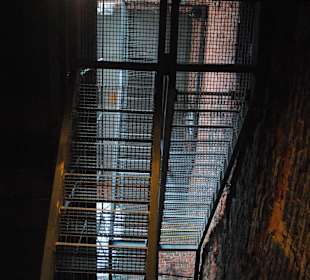 Schody prowadzące do Mostku Czarownic