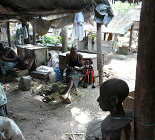 Mombasa-Schnitzerdorf