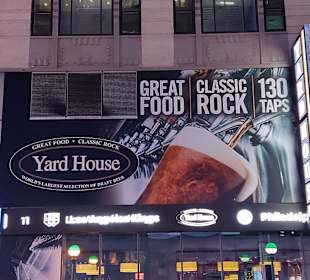 Yard House mit Metro dicht bei