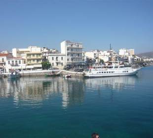 Der lebhafte Hafen von A. Nikolaos