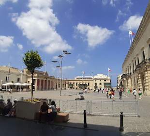 St. George’s Square in Valletta