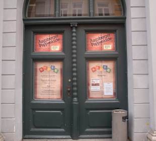 Eingang zur Augsburger Puppenkiste