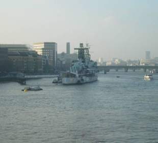 La Belfast vista da fuori