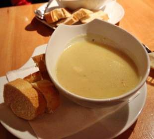 Kartoffelcremesuppe mit Birnen und Heidschnucken