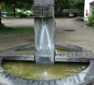 Dorfplatzbrunnen