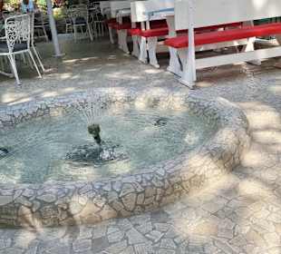 Kleiner Springbrunnen