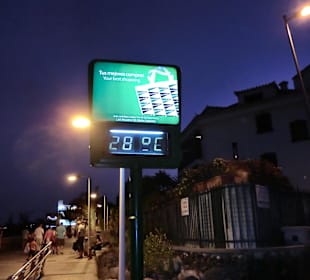 Strandpromenade vorm Hotel Parque Tropical