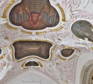 Stift Unserer Lieben Frau zur Alten Kapelle