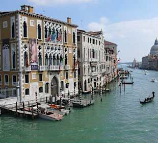 Blick von der  Accademica Brücke