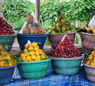 Frisches Obst wohin man schaut...