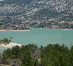 Traumhafter Blick über den Stausee